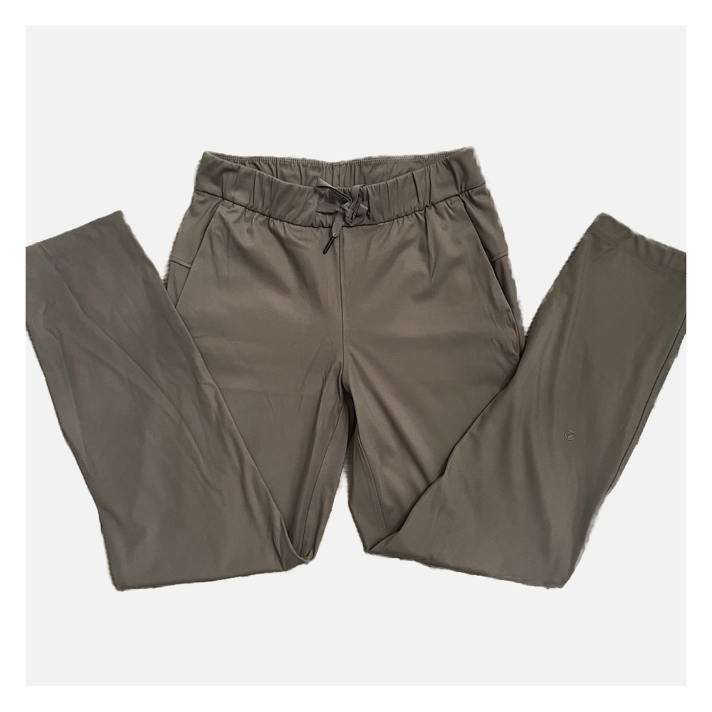 City pants